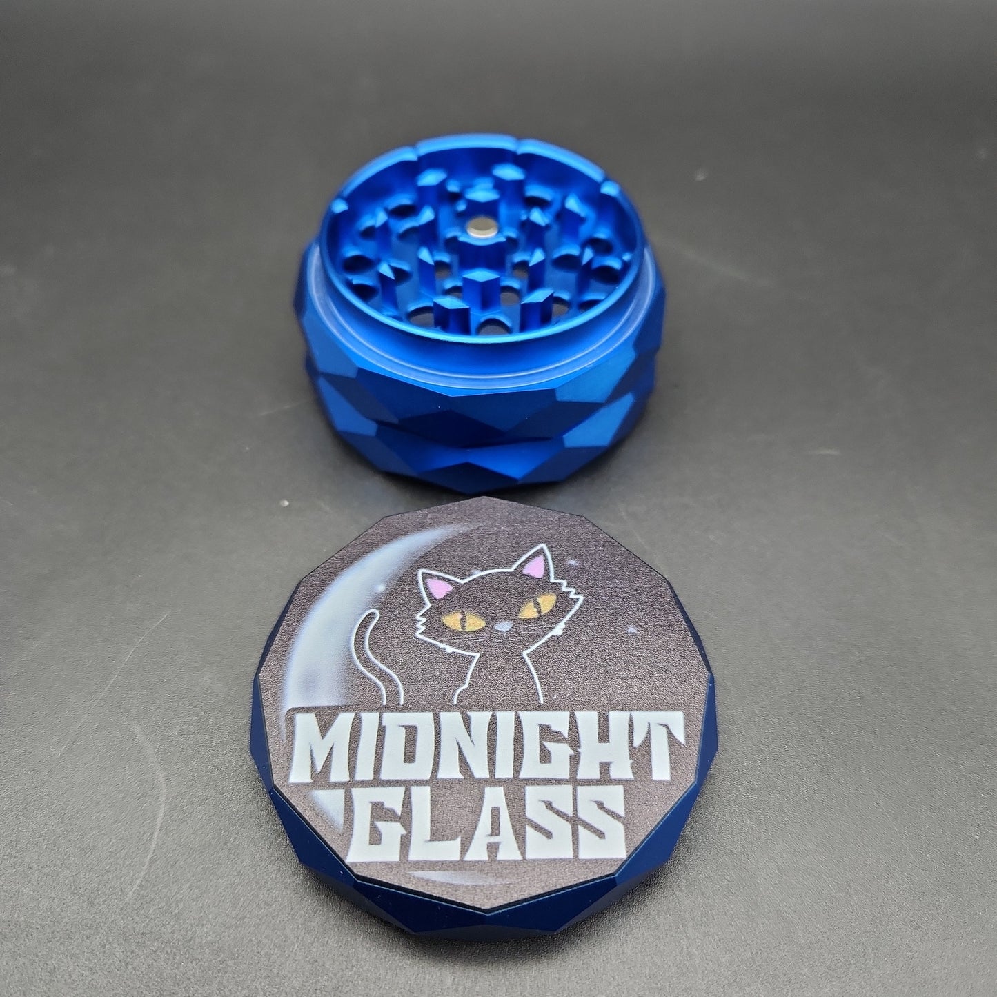 Midnight Glass Diamond Carved Grinders