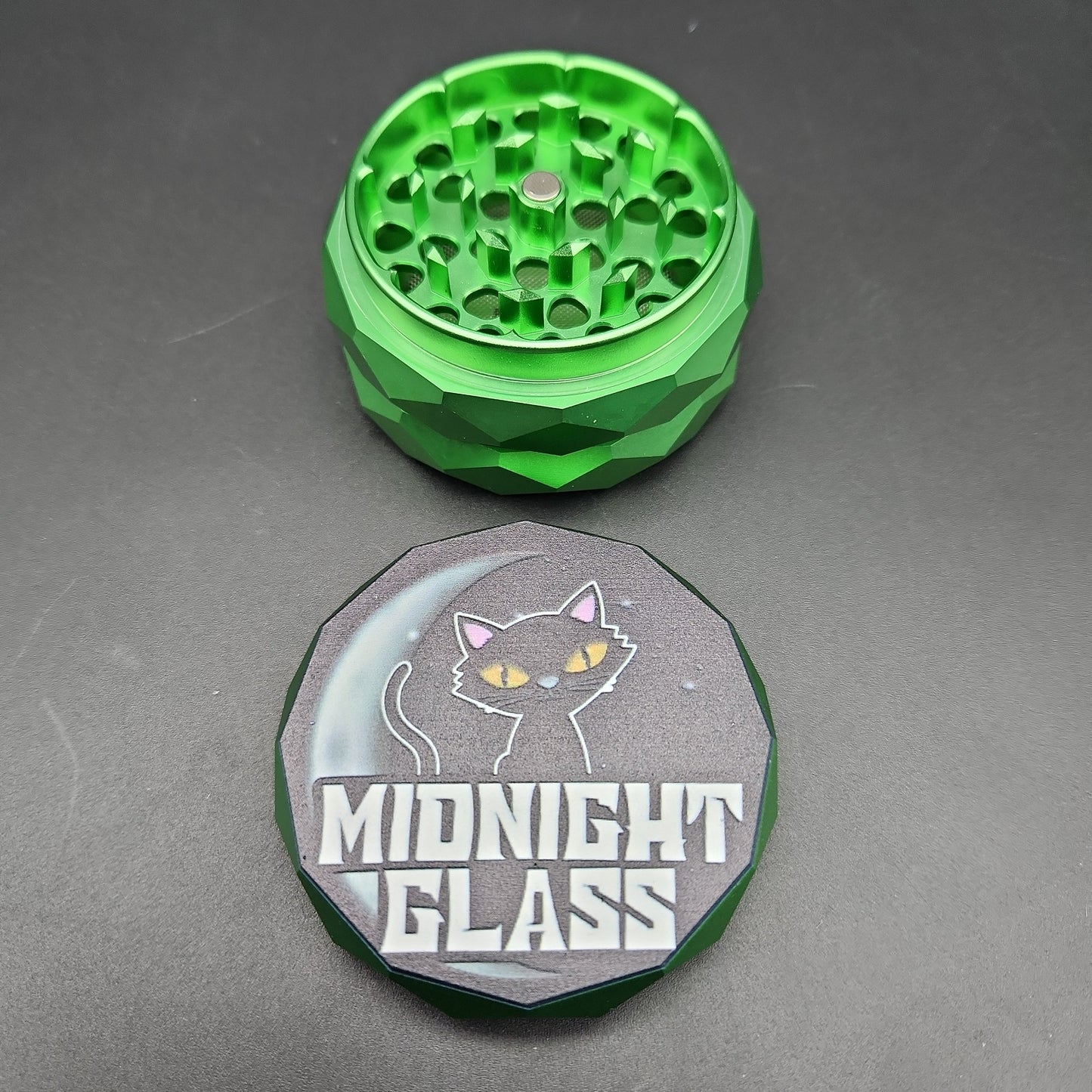 Midnight Glass Diamond Carved Grinders