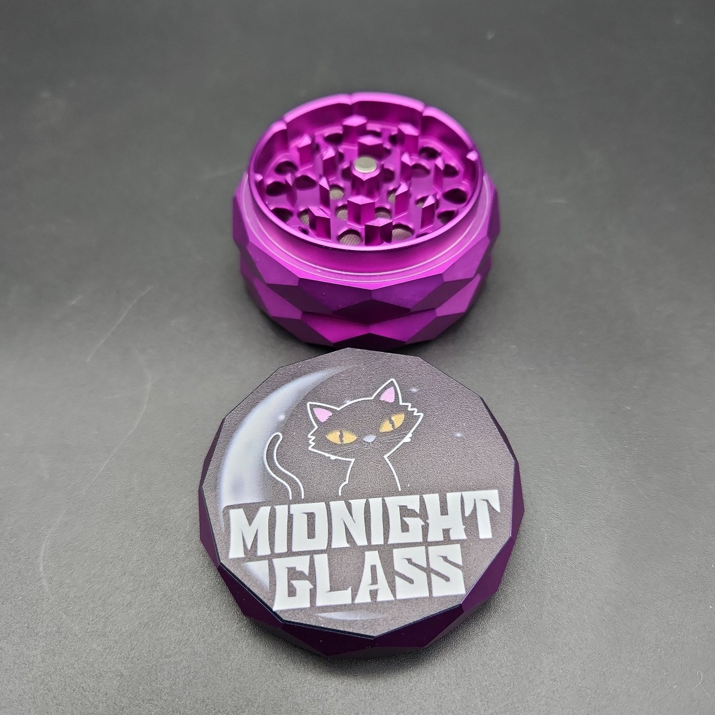 Midnight Glass Diamond Carved Grinders