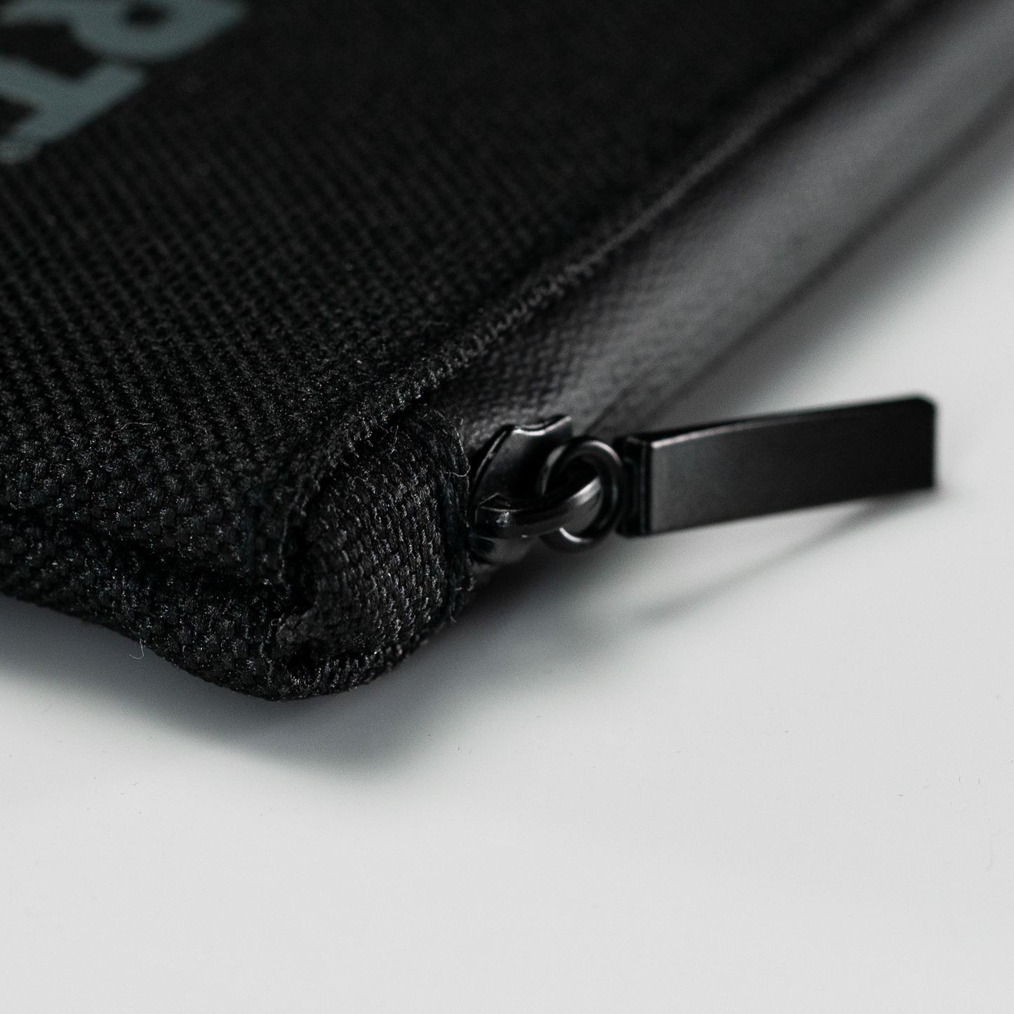 Dart Smell Proof Zipper Pouch