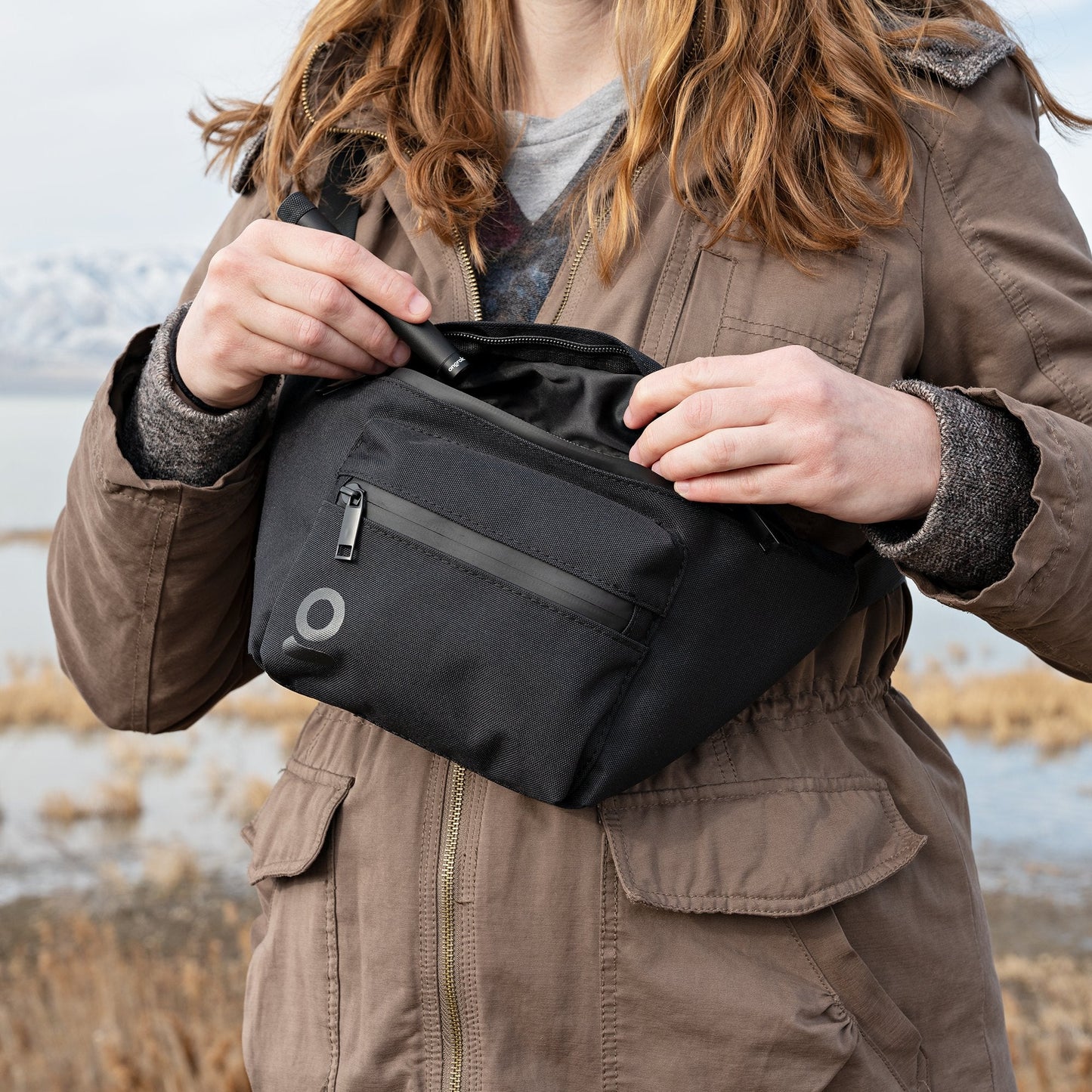 Ongrok Carbon-lined Fanny Pack / Travel Pouch